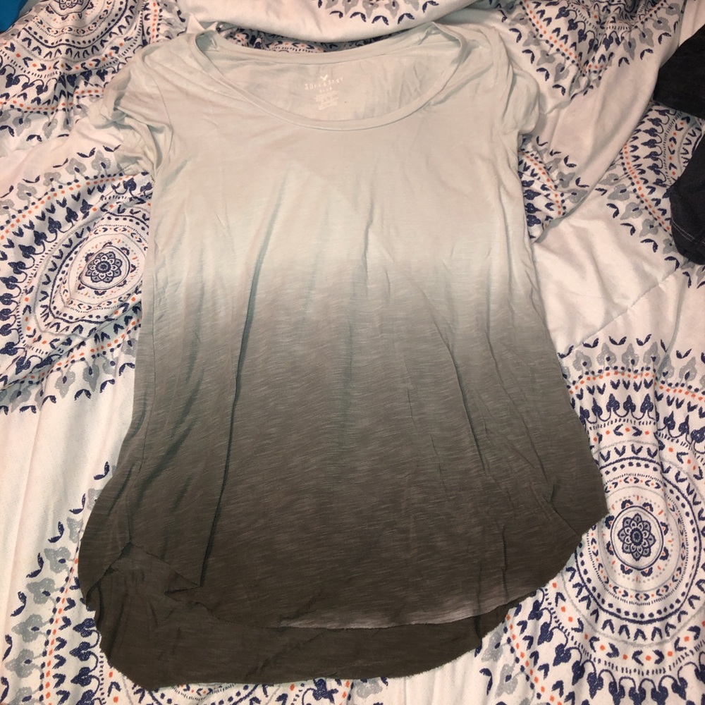 american eagle t-shirt